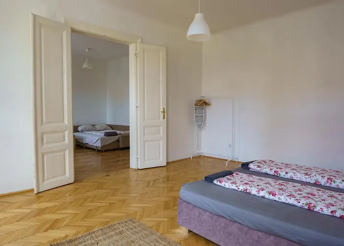 Central Living - Schoenbrunn