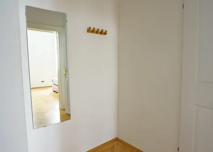 Central Living - Schoenbrunn
